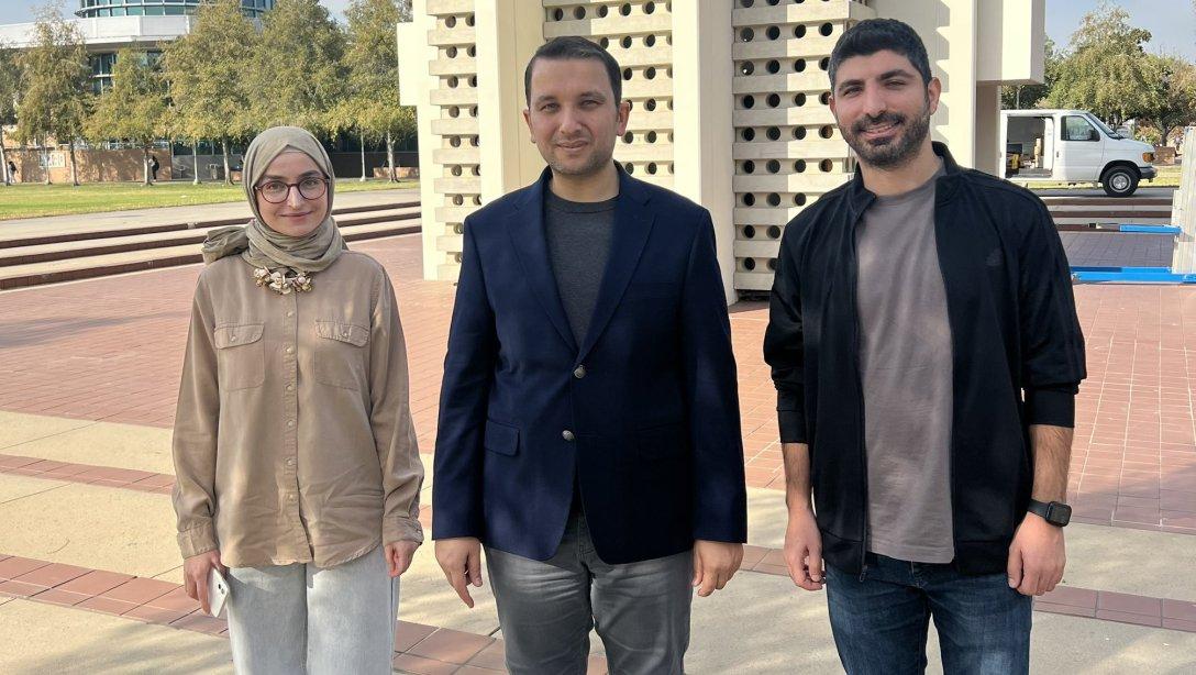 Kampüs ziyaretleri kapsamında;University of California, Riverside'da MEB bursiyerlerimiz Fadime Apaydın ve Emre Cebeci'yi okulunda ziyaret ettik.