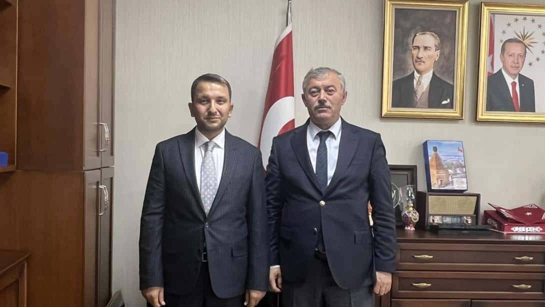Eğitim Ataşemiz Abdulkerim Taş, Yükseköğretim ve Yurt Dışı Eğitim Genel Müdürümüz Sayın Fethi Fahri Kaya'yı makamında ziyaret etti.