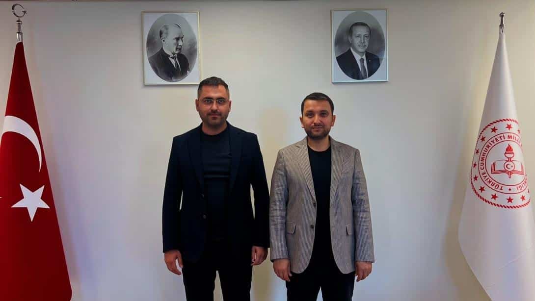TÜBİTAK Yurt Dışı Doktora Sonrası Araştırma Programı kapsamında Kaliforniya Üniversitesi, Los Angeles'ta (UCLA) misafir araştırmacı olarak bulunan Fırat Üniversitesi Eğitim Fakültesi Öğretim Üyesi Doç. Dr. Birol BULUT, Ataşeliğimizi ziyaret etti.