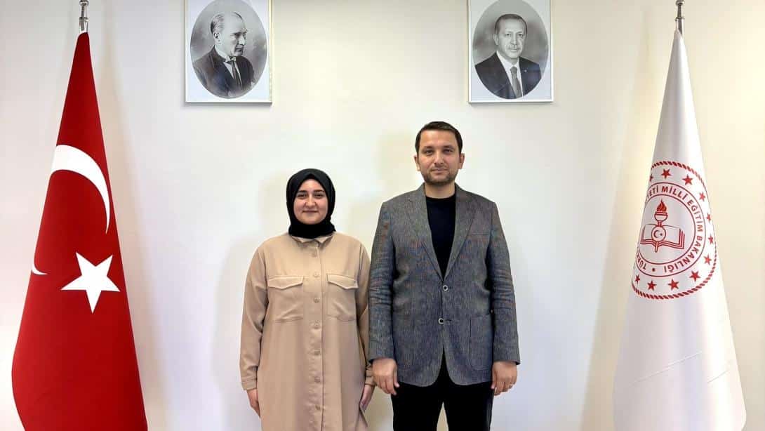 Arizona State University'de İnşaat, Çevre ve Sürdürülebilir Mühendislik Yüksek Lisans programına başlayacak olan MEB bursiyerimiz Aynur Yıldırım, Ataşeliğimizi ziyaret etti.
